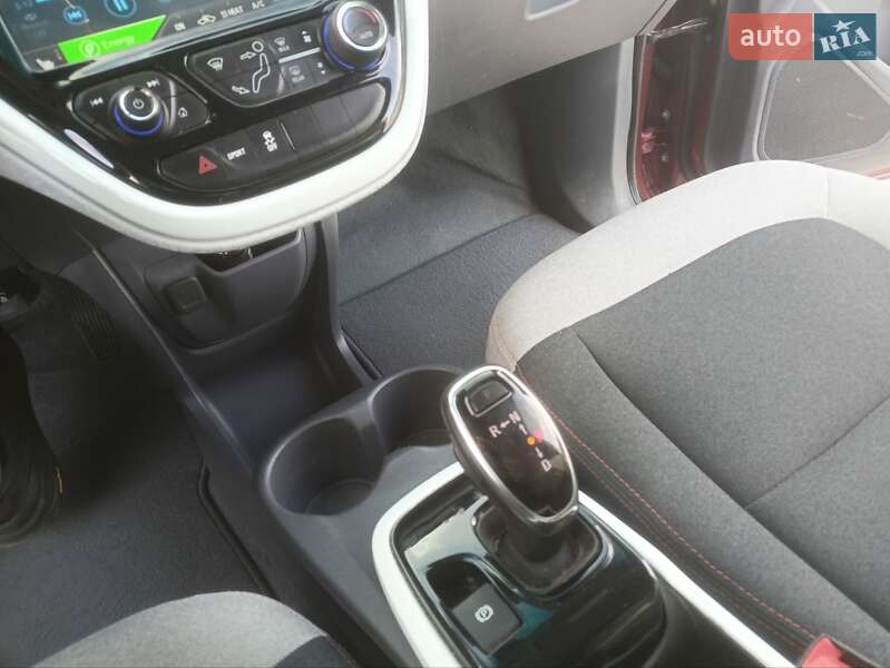 Хэтчбек Chevrolet Bolt EV 2020 в Ивано-Франковске