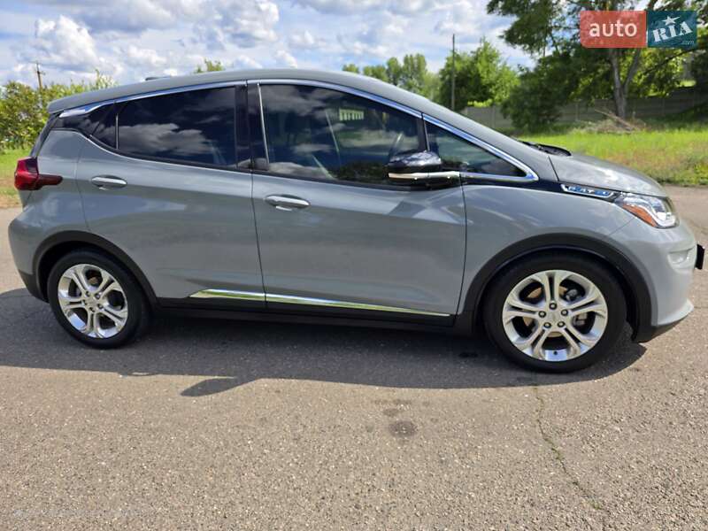 Хэтчбек Chevrolet Bolt EV 2021 в Черкассах