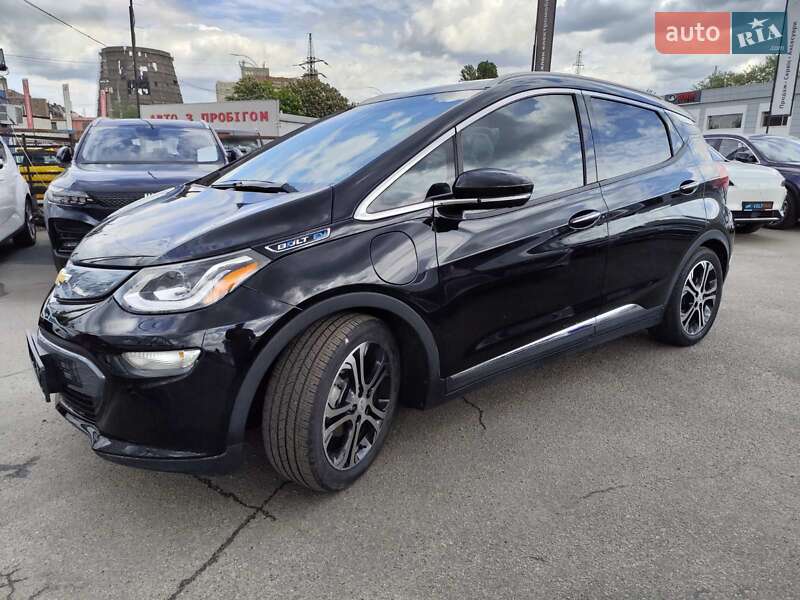 Хэтчбек Chevrolet Bolt EV 2017 в Киеве