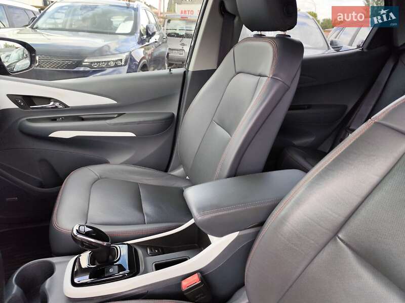 Хэтчбек Chevrolet Bolt EV 2017 в Киеве