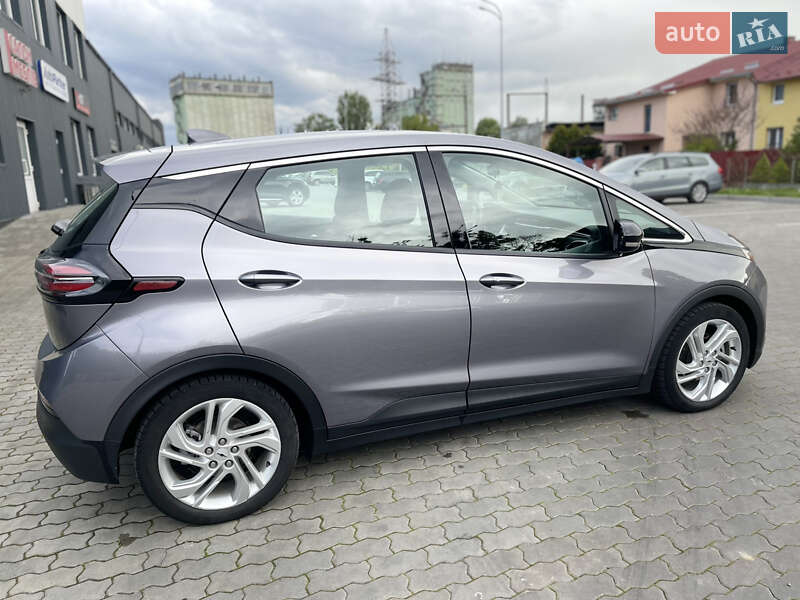 Хэтчбек Chevrolet Bolt EV 2023 в Стрые
