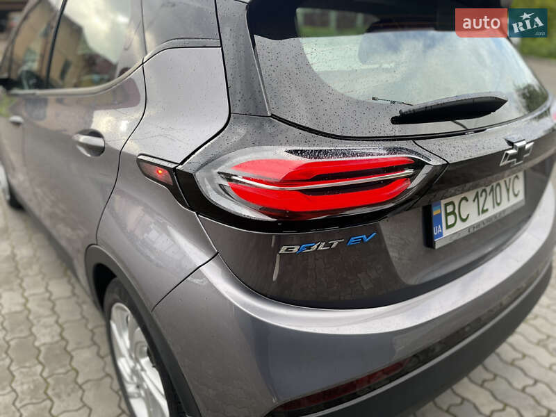 Хэтчбек Chevrolet Bolt EV 2023 в Стрые