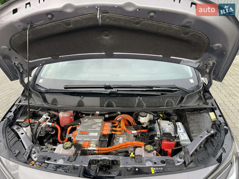Хэтчбек Chevrolet Bolt EV 2023 в Стрые