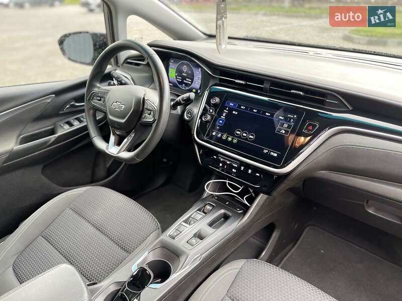 Хэтчбек Chevrolet Bolt EV 2023 в Стрые