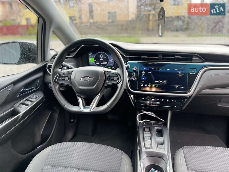 Хэтчбек Chevrolet Bolt EV 2023 в Стрые