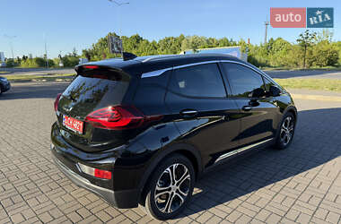 Хэтчбек Chevrolet Bolt EV 2019 в 