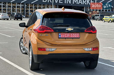 Хэтчбек Chevrolet Bolt EV 2017 в 