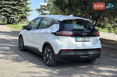 Хэтчбек Chevrolet Bolt EV 2021 в 