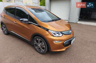Хэтчбек Chevrolet Bolt EV 2017 в 