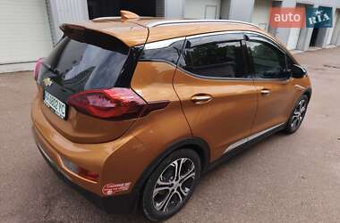 Хэтчбек Chevrolet Bolt EV 2017 в 