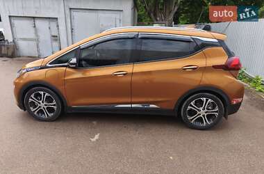 Хэтчбек Chevrolet Bolt EV 2017 в 
