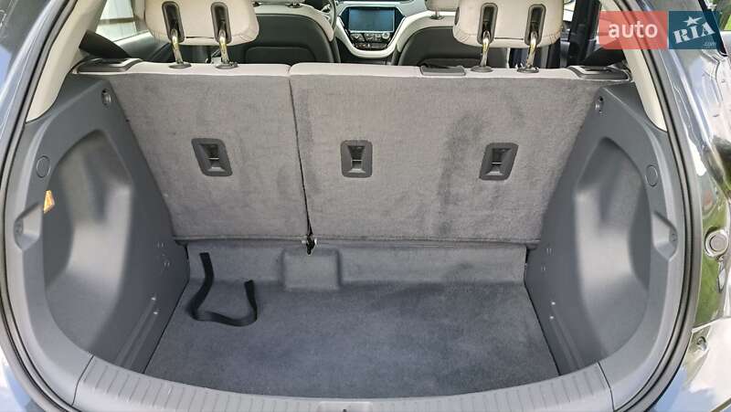 Хэтчбек Chevrolet Bolt EV 2021 в Одессе фото 13 Хэтчбек Chevrolet Bolt EV 2021 в Одессе