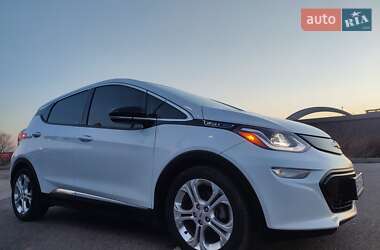 Хэтчбек Chevrolet Bolt EV 2018 в 