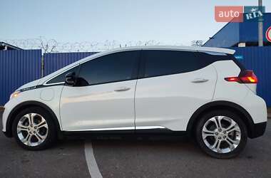 Хэтчбек Chevrolet Bolt EV 2018 в 