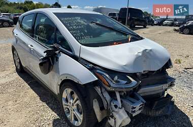 Хэтчбек Chevrolet Bolt EV 2018 в 