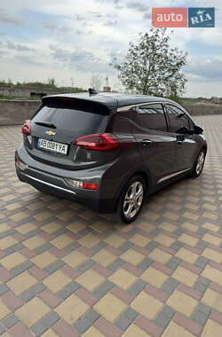 Хетчбек Chevrolet Bolt EV 2017 в 