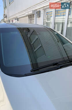 Хэтчбек Chevrolet Bolt EV 2022 в 