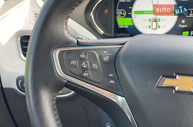 Хэтчбек Chevrolet Bolt EV 2017 в 