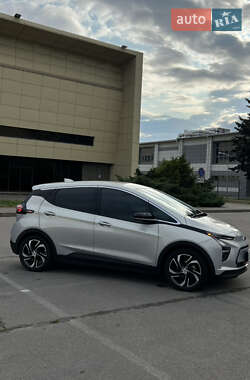 Хэтчбек Chevrolet Bolt EV 2023 в 