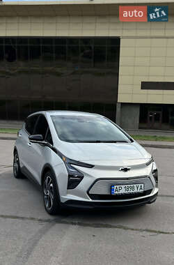 Хэтчбек Chevrolet Bolt EV 2023 в 