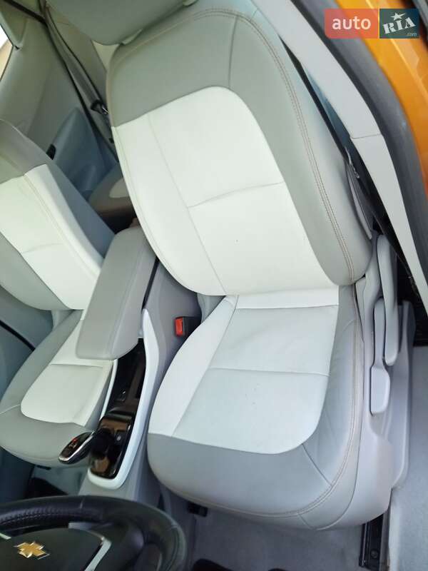 Хэтчбек Chevrolet Bolt EV 2017 в Ужгороде