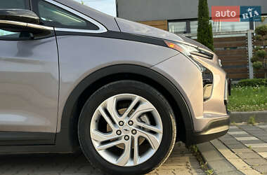 Хэтчбек Chevrolet Bolt EV 2023 в 