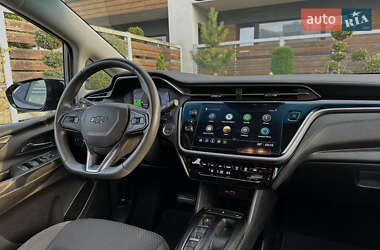 Хэтчбек Chevrolet Bolt EV 2023 в 
