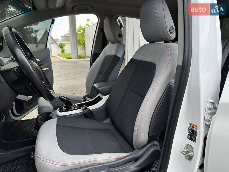 Хетчбек Chevrolet Bolt EV 2017 в Дніпрі