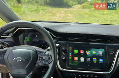 Хэтчбек Chevrolet Bolt EV 2022 в 