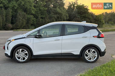 Хэтчбек Chevrolet Bolt EV 2023 в 