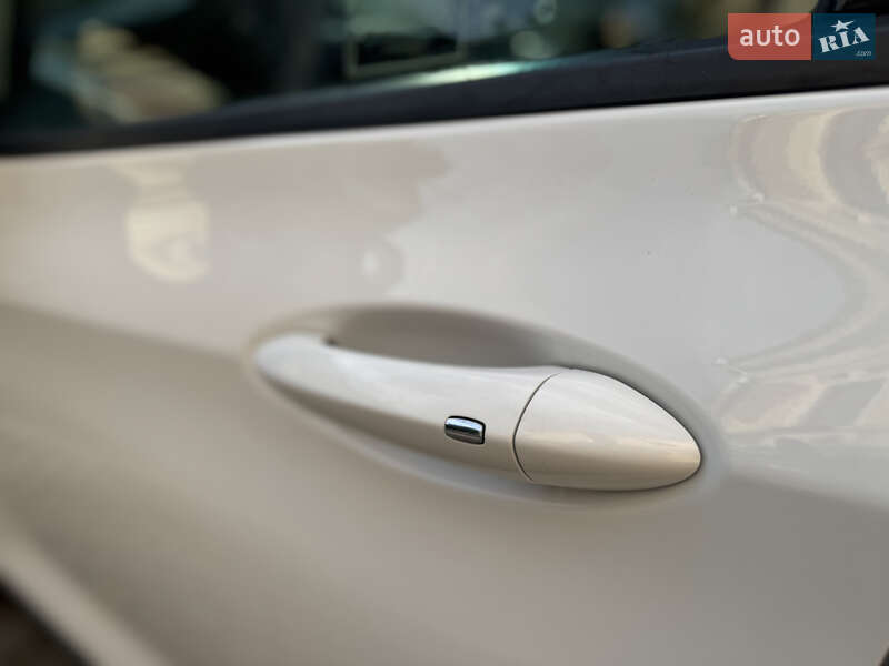 Хетчбек Chevrolet Bolt EV 2017 в Чернівцях