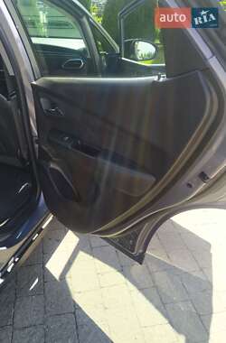 Хэтчбек Chevrolet Bolt EV 2021 в 