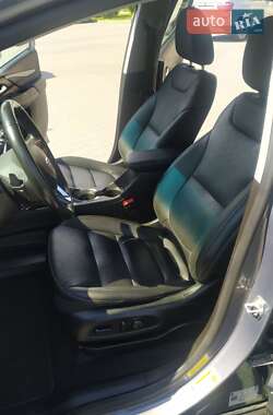 Хэтчбек Chevrolet Bolt EV 2021 в 
