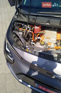 Хэтчбек Chevrolet Bolt EV 2021 в 