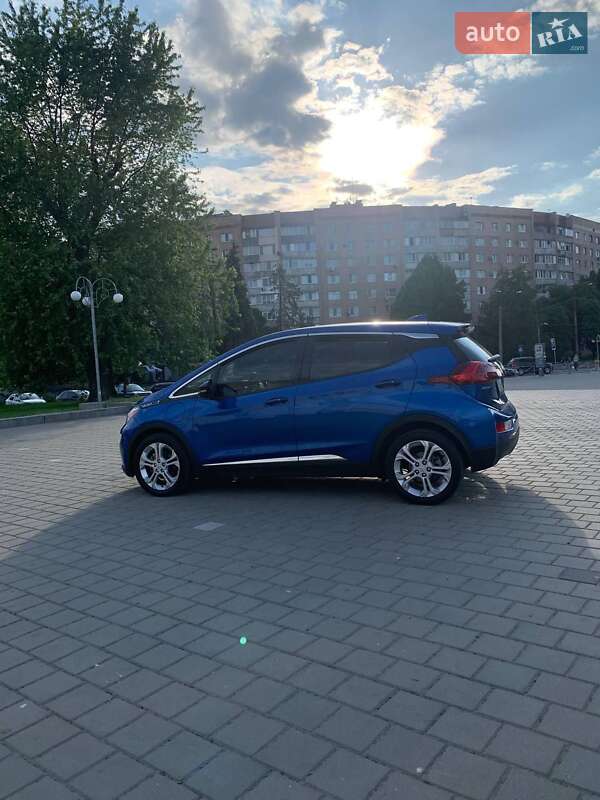 Хетчбек Chevrolet Bolt EV 2017 в Черкасах
