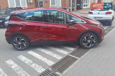 Хэтчбек Chevrolet Bolt EV 2023 в 