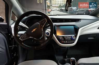 Хэтчбек Chevrolet Bolt EV 2020 в 
