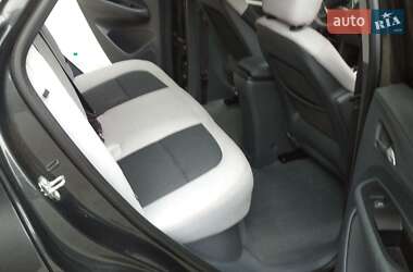 Хетчбек Chevrolet Bolt EV 2017 в 