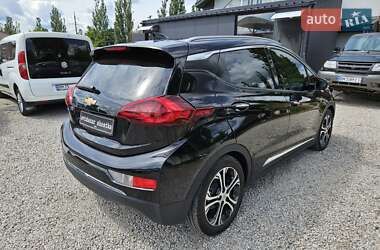 Хэтчбек Chevrolet Bolt EV 2017 в 