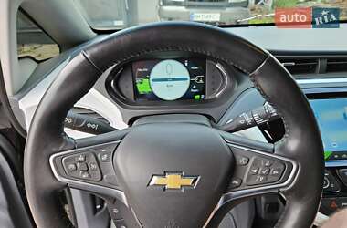 Хэтчбек Chevrolet Bolt EV 2017 в 