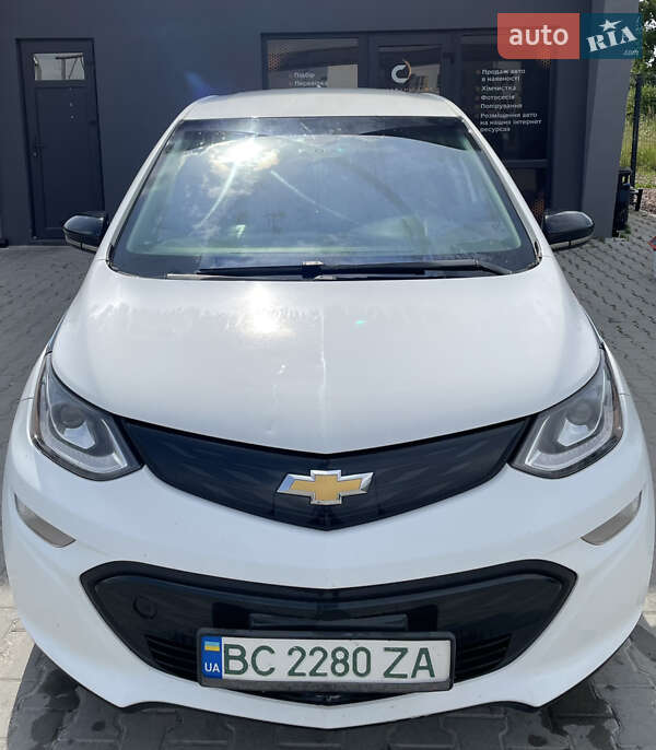 Хэтчбек Chevrolet Bolt EV 2017 в Львове фото 5 Хэтчбек Chevrolet Bolt EV 2017 в Львове