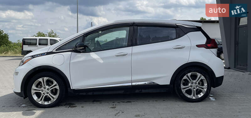 Хэтчбек Chevrolet Bolt EV 2017 в Львове фото 7 Хэтчбек Chevrolet Bolt EV 2017 в Львове