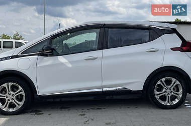 Хэтчбек Chevrolet Bolt EV 2017 в 