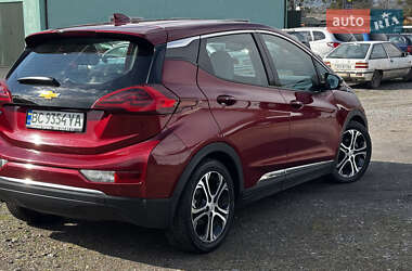 Хэтчбек Chevrolet Bolt EV 2018 в 