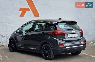 Хэтчбек Chevrolet Bolt EV 2018 в 