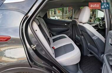 Хэтчбек Chevrolet Bolt EV 2018 в 