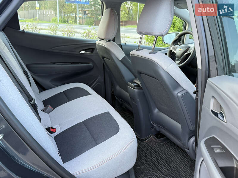 Хэтчбек Chevrolet Bolt EV 2019 в Киеве