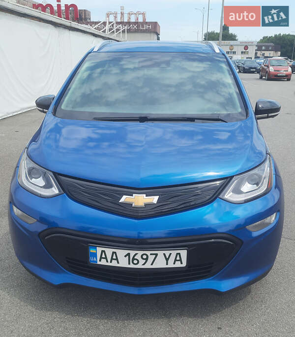Хэтчбек Chevrolet Bolt EV 2020 в Киеве