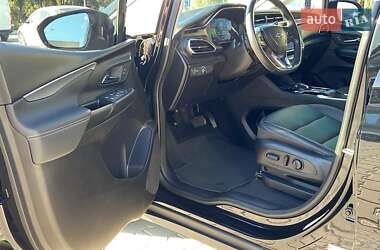 Хэтчбек Chevrolet Bolt EV 2023 в 