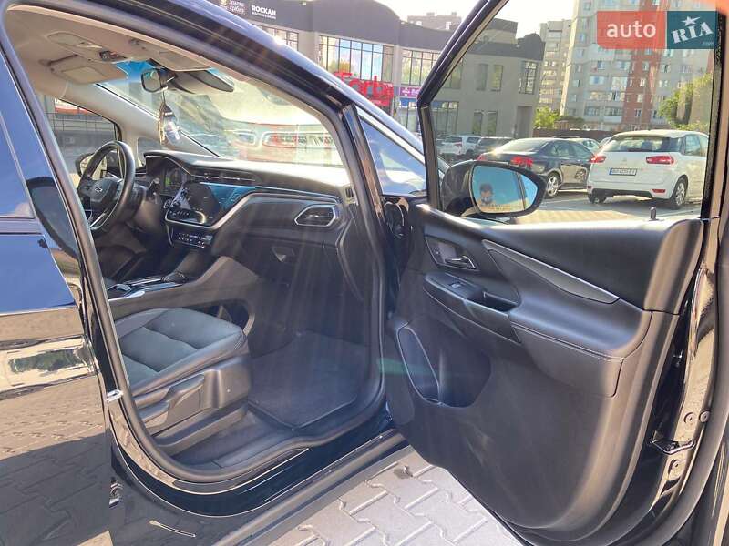 Хэтчбек Chevrolet Bolt EV 2023 в Тернополе